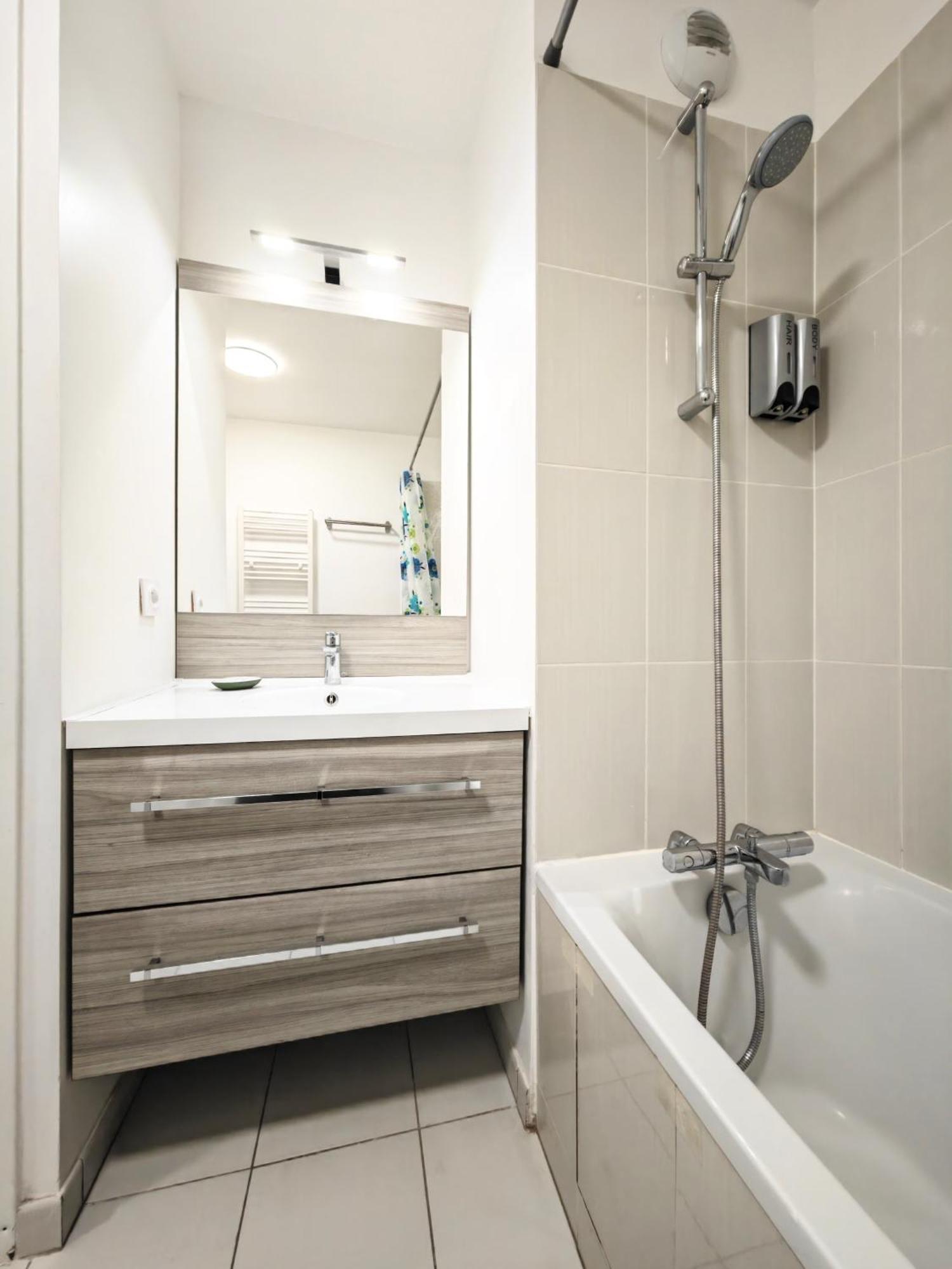 Maison De Charme - Parking Gratuit Pres De Paris & Metro Villejuif Zewnętrze zdjęcie
